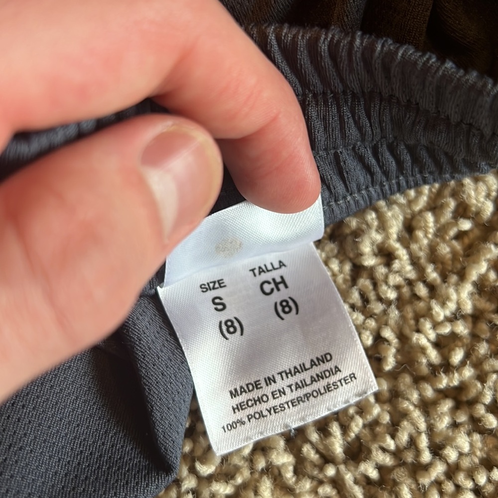 Adidas grey boys shorts. Small. - Picture 4 of 4